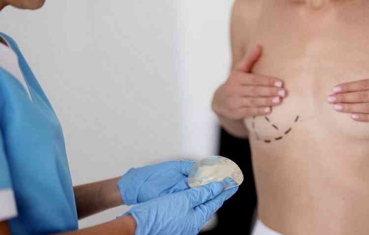 Retirada da mama para tratamento de tumores pode causar impacto importante na autoestima e na sade psicolgica das mulheres submetidas ao procedimento