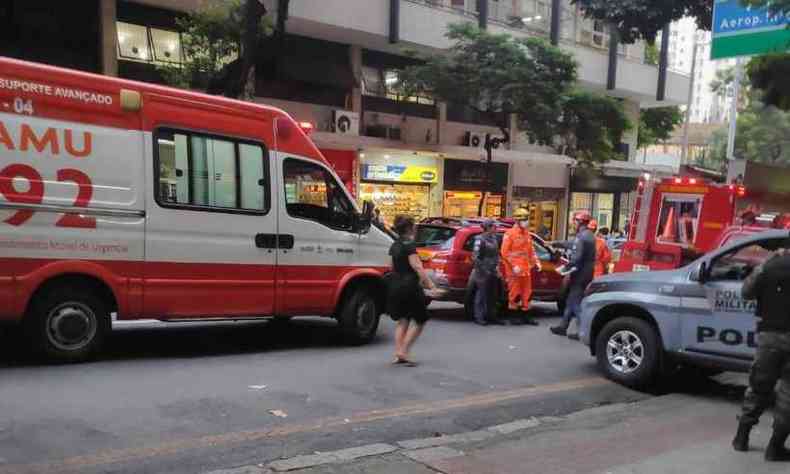 Incndio ocorreu na Rua Esprito Santo, no Centro de BH(foto: Corpo de Bombeiros/Divulgao)