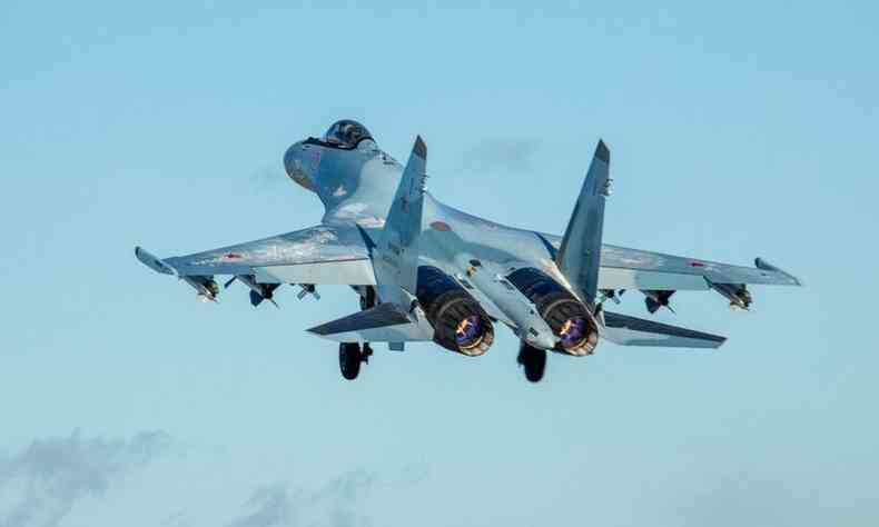 Suécia diz que caças russos invadiram espaço aéreo do país - Internacional  - Estado de Minas