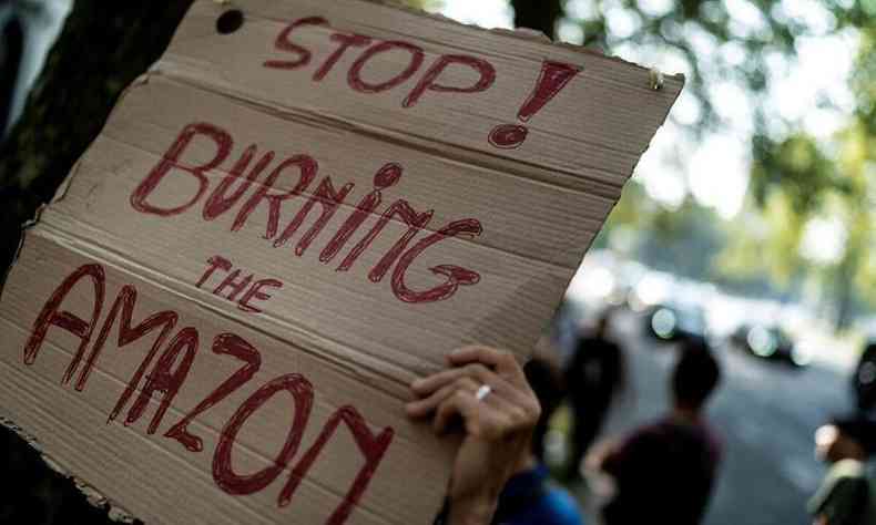 Protesto contra queimadas na Amaznia