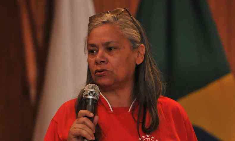 Lourdes Francisco no Debate na Faculdade de Direito da UFMG, nesta quarta-feira (14/9)