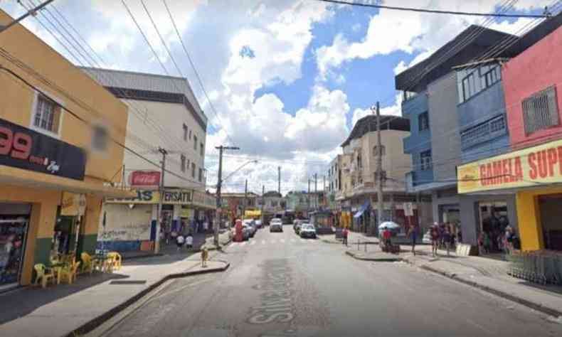 Na foto, rua do supermercado na cidade de Ibirit(foto: Google Street View/ Reproduo)