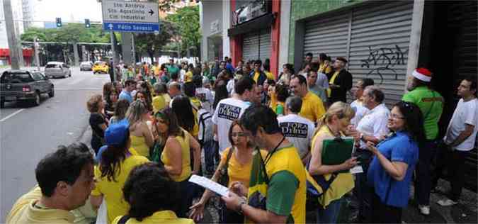 Grupo contrrio ao governo federal se reuniu em Belo Horizonte(foto: Tlio Santos/EM/D.A Press )