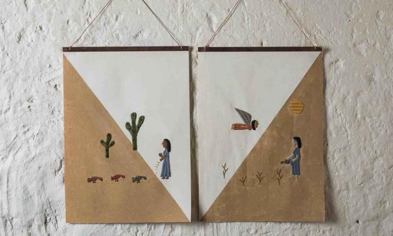 Dois estandartes com bordados que mostram o cotidiano do Vale do Jequitinhonha 