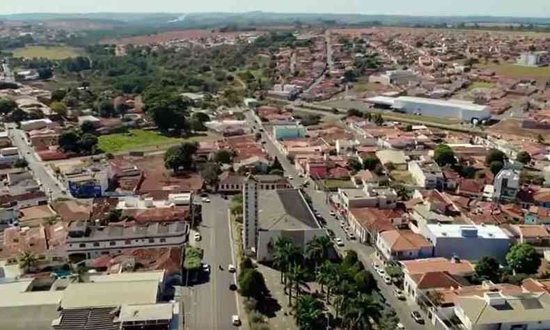 Cidade zerou ocupação de UTI e enfermaria COVID(foto: Reprodução/Prefeitura de Monte Carmelo)