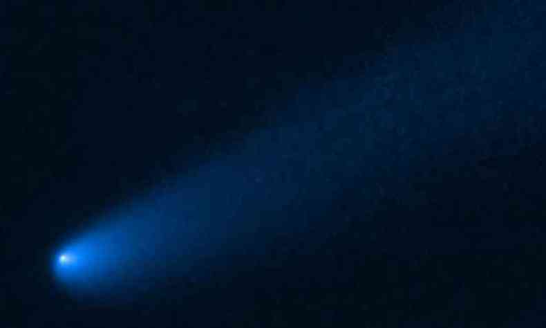  estimado que o cometa complete uma rbita em torno do Sol a cada 50 mil anos