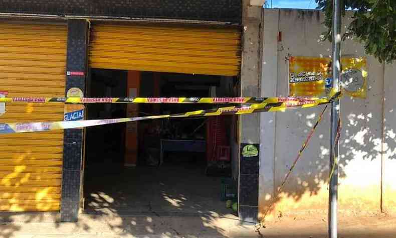 Bar utilizado para entrega de mercadoria foi fechado pela polcia(foto: Polcia Civil/Divulgao)
