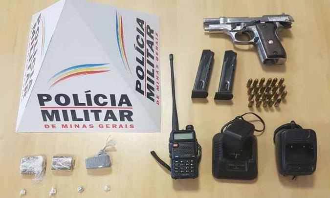 Material encontrado com a quadrilha(foto: Polícia Militar/Divulgação) Material encontrado com a quadrilha(foto: Polícia Militar/Divulgação)
