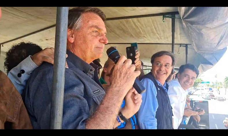 Bolsonaro, em campanha no Recife