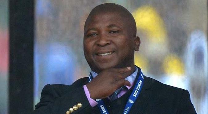 Thamasanqa Jantjie alegou ter sofrido um ataque de esquizofrenia durante a cerim�nia (foto: AFP PHOTO / ALEXANDER JOE )