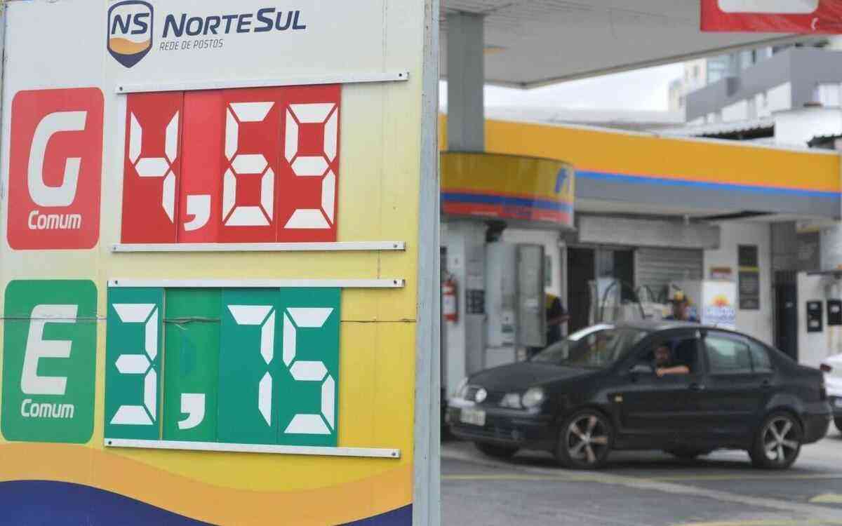 Preço de gasolina pode variar até 15,25% em postos de BH - Economia -  Estado de Minas