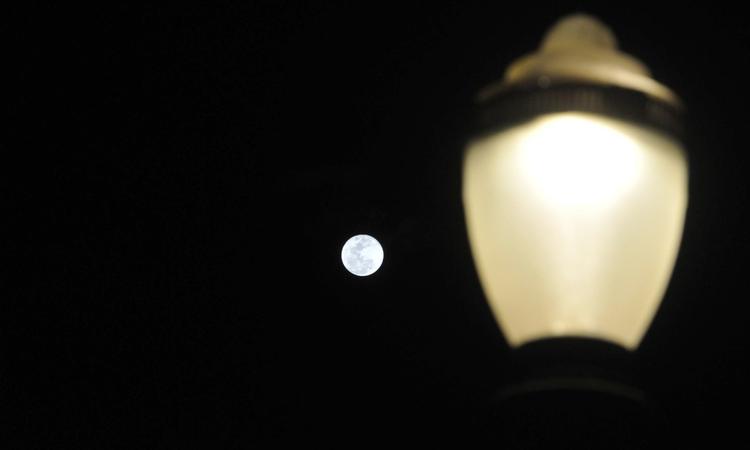 Lua vista da Praa da Liberdade