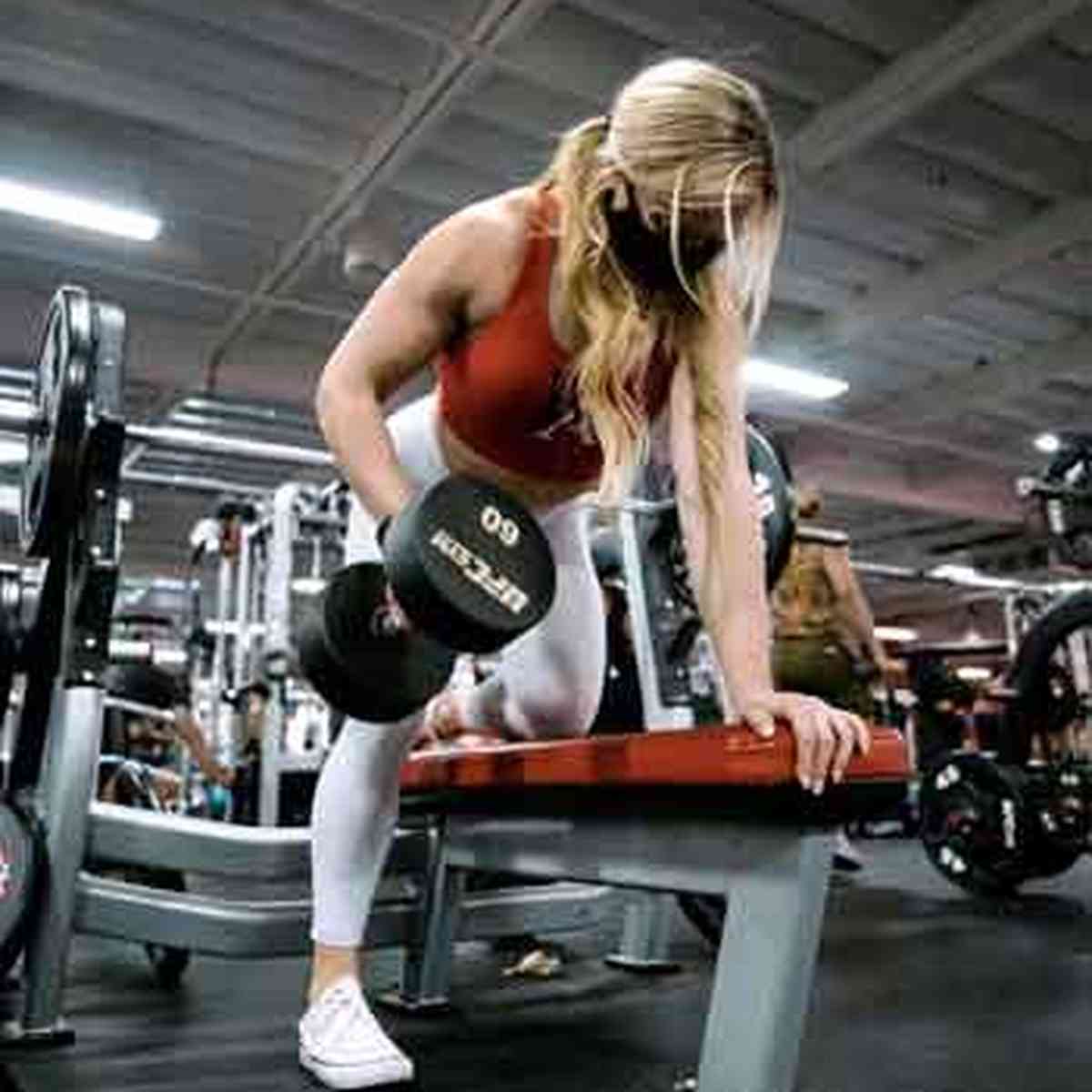 Treinar sem peso: dá para ganhar músculo com bodyweight?