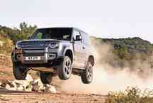 Land Rover Defender ganha motorização diesel e já chega a custar R$ 800 mil
