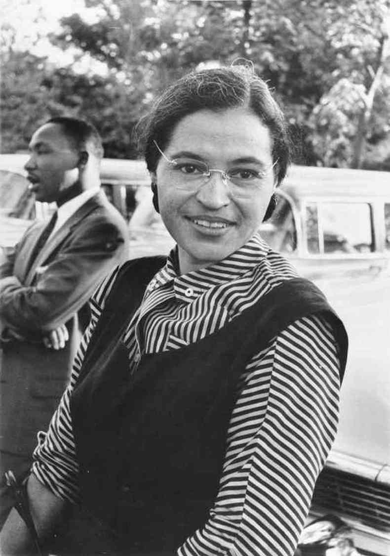 Rosa Parks, a mulher que negou ceder seu lugar a um homem branco quando as fileiras dos nibus eram divididas por cores