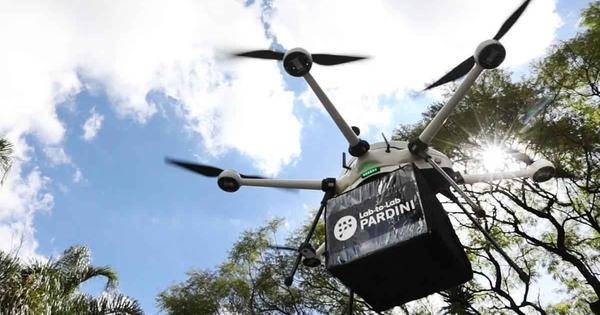  BH: laboratório faz o 1º voo de drone para transportar amostras biológicas 