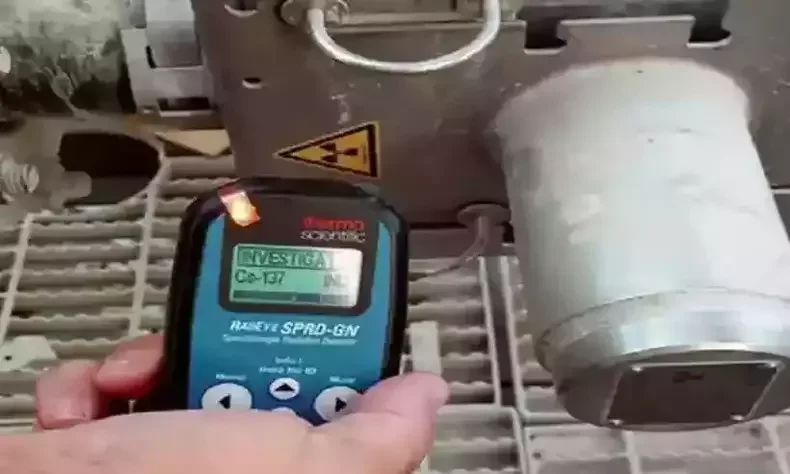 Todo mostra equipamento sendo medido