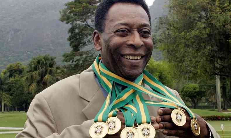 Pel posa com medalhas