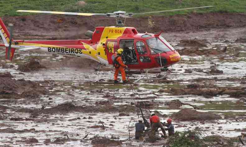 Tragdia deixou, at esse domingo, 197 mortos e 111 desaparecidos(foto: Edesio Ferreira/EM/D.A Press)