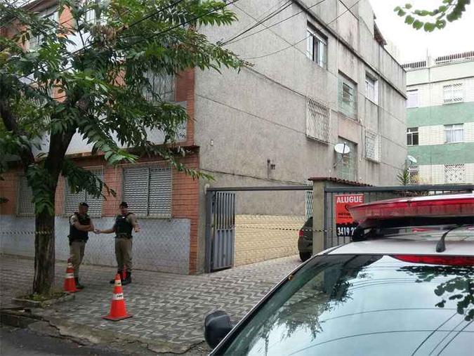Fachada do prédio onde aconteceu assassinato de uma moça de 20 anos, no Bairro Coração Eucarístico, em BH(foto: Jair Amaral/EM/D.A Press) Fachada do prédio onde aconteceu assassinato de uma moça de 20 anos, no Bairro Coração Eucarístico, em BH(foto: Jair Amaral/EM/D.A Press)