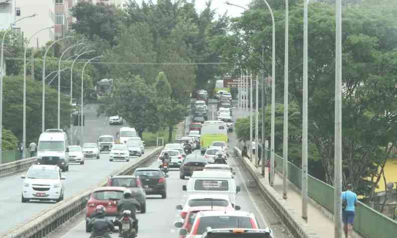 Na foto, Av. Assis Chateaubriand, em direo  Regio da Pampulha