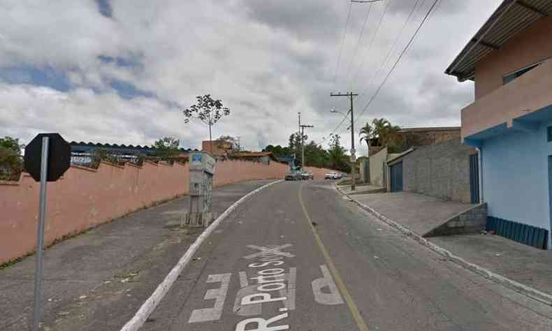 O crime ocorreu no Bairro Campo Elseos em Betim (foto: Google Street View/Reproduo)