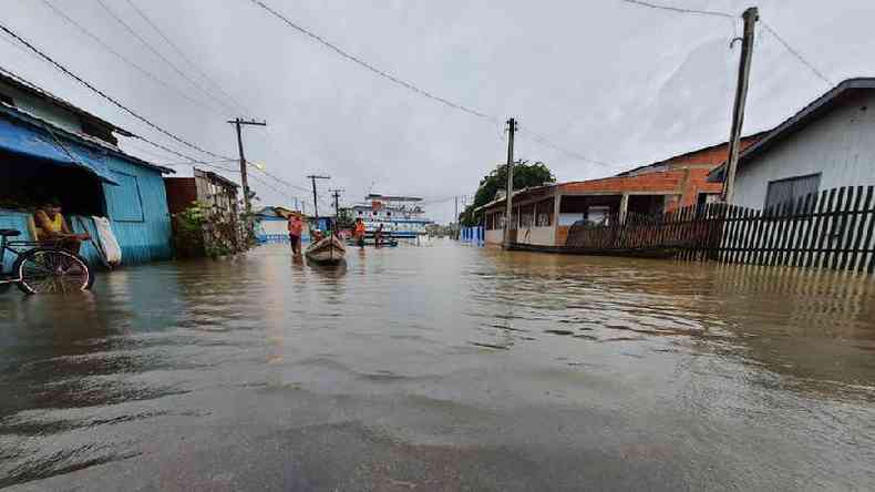 Dez cidades do Acre sofrem com alagamento em razo de chuvas intensas das ltimas semanas(foto: Marcos Santos/ Agncia Par)