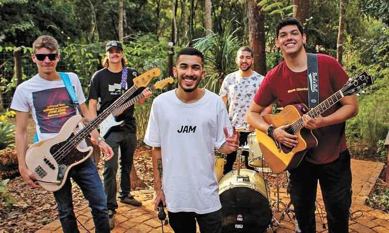 Mineiros estão ansiosos para fazer shows e reencontrar o público jovem de Belo Horizonte(foto: DIVULGAÇÃO) Mineiros estão ansiosos para fazer shows e reencontrar o público jovem de Belo Horizonte(foto: DIVULGAÇÃO)