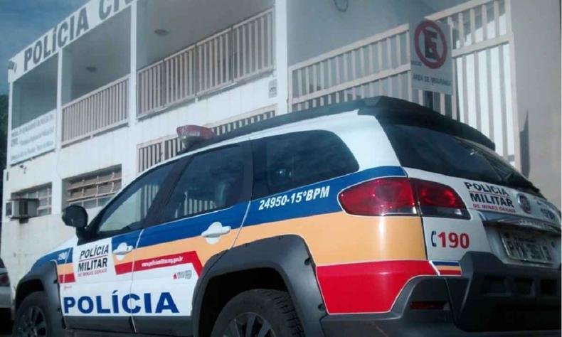 O pai foi levado para a delegacia(foto: Reprodução/PMMG) O pai foi levado para a delegacia